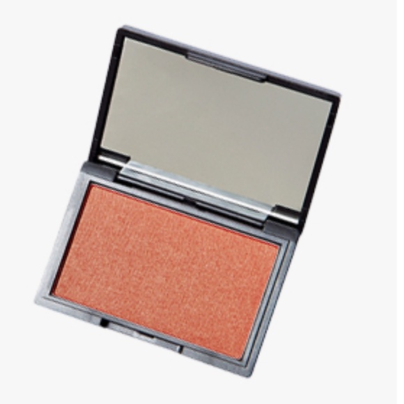 Fabfitfun Hair/Lip/Face bundle - Picture 4 of 10